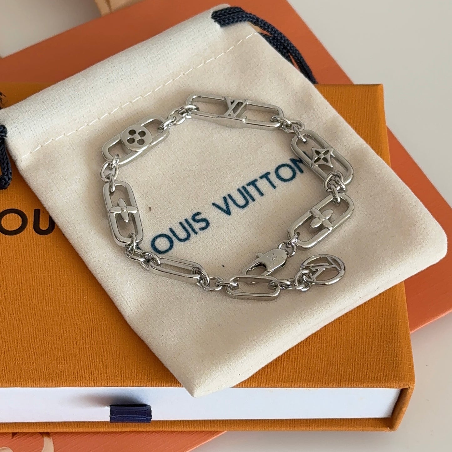 LV Sleek Monogram