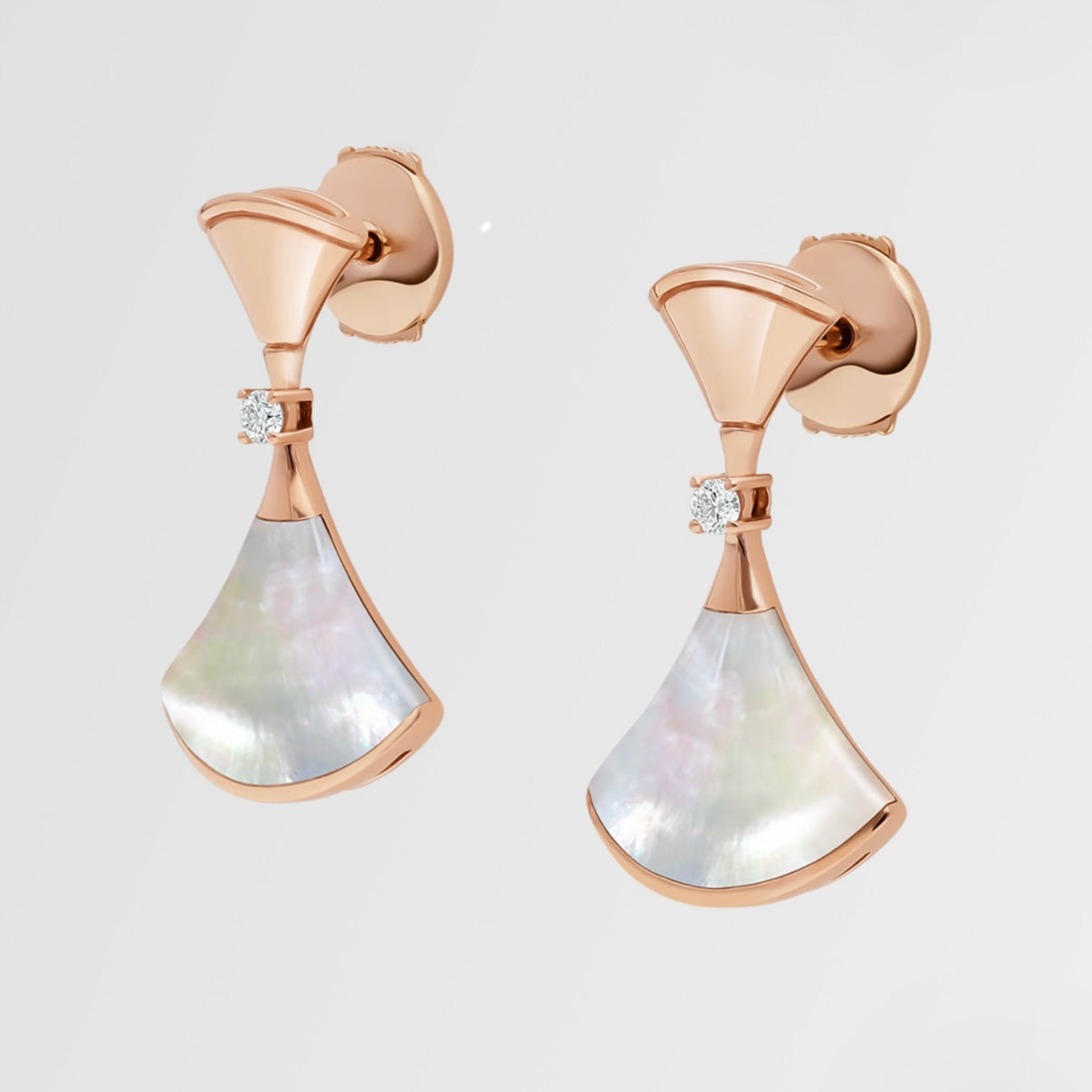 Bulgari earrings ديفاز دريم