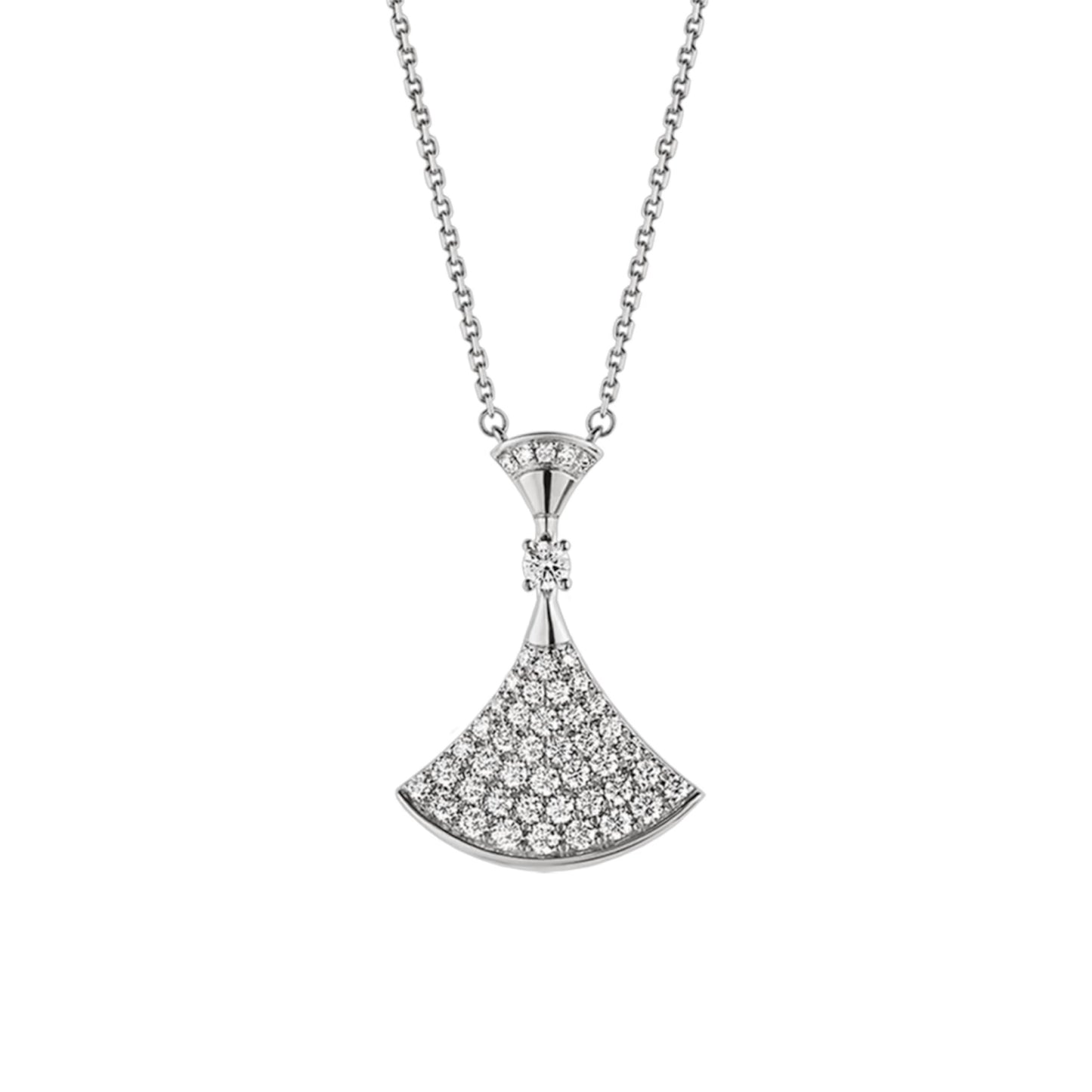 Bulgari necklace ديفاز دريم