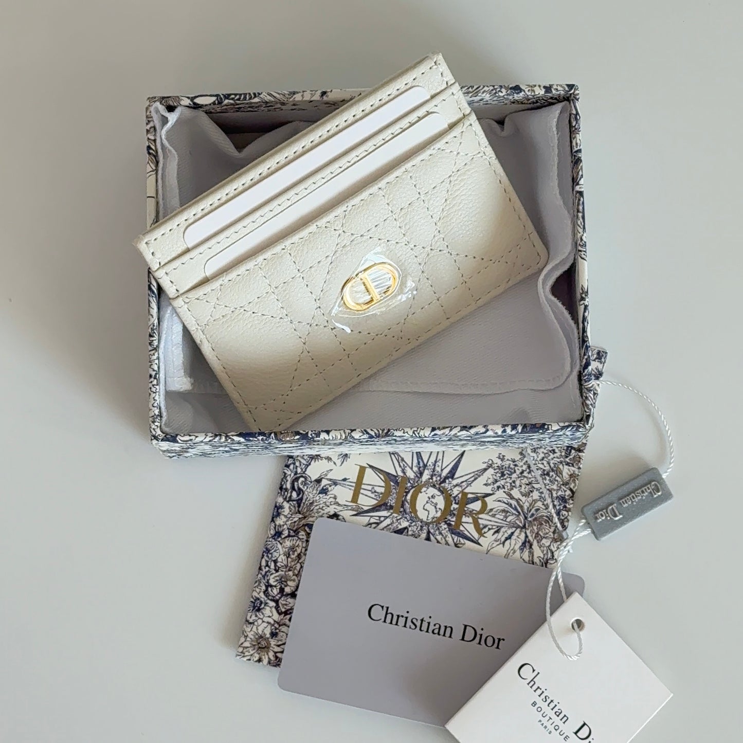 Dior cardholder
