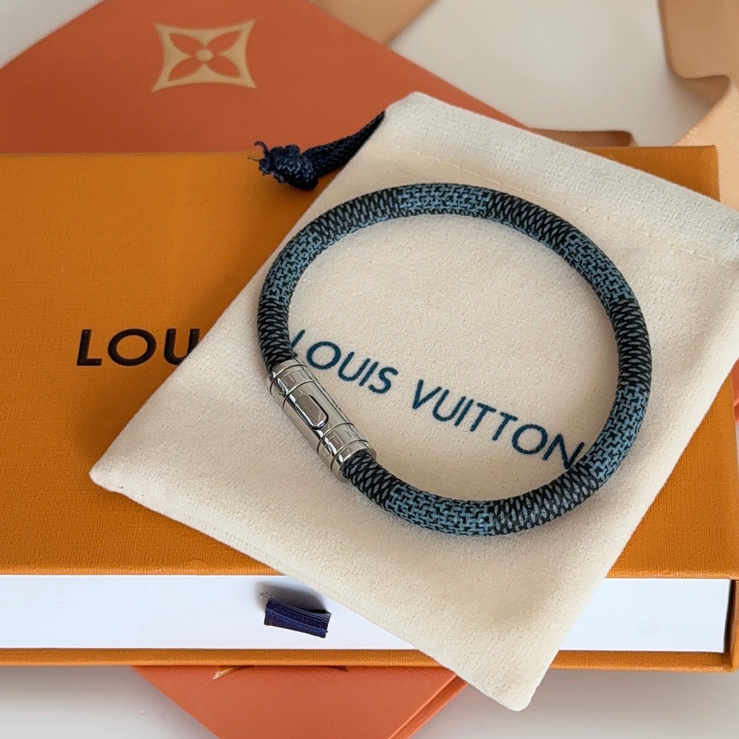 Keep It LV bracelet