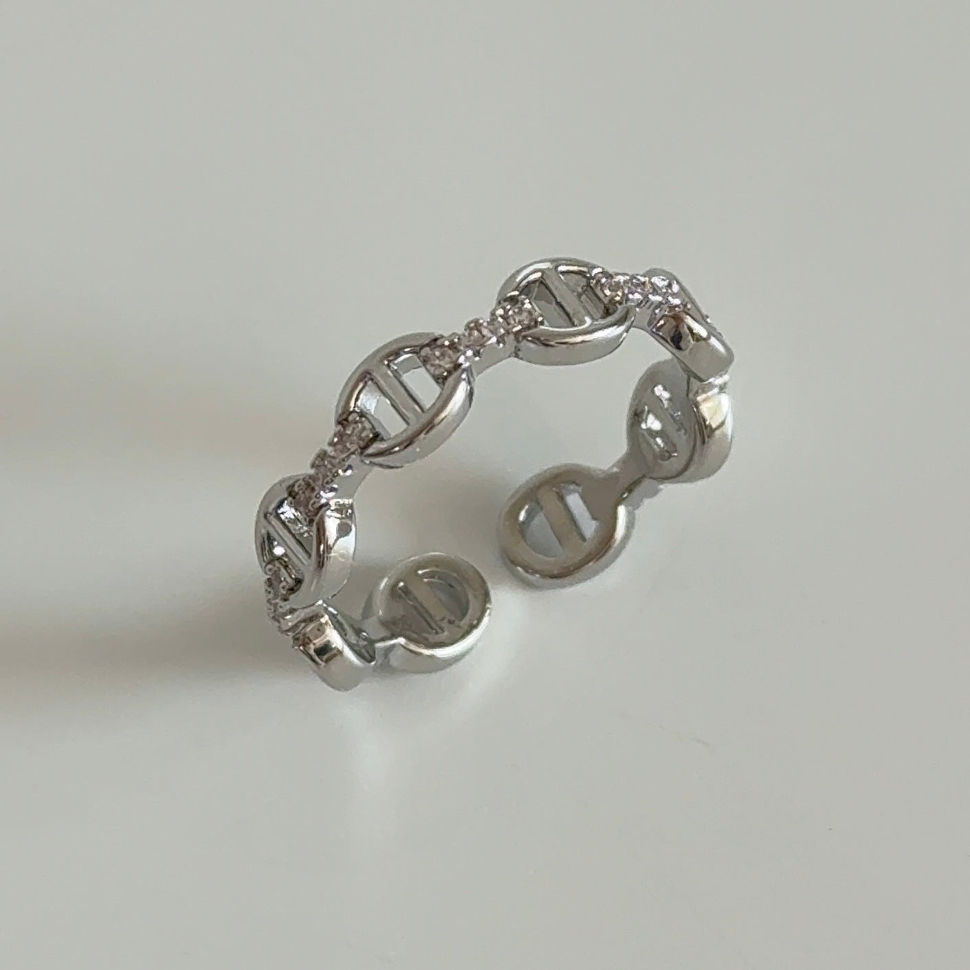 Zircon ring